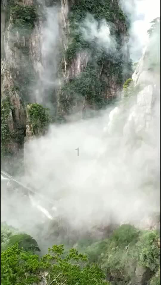 天才基本法：双时空人设的表象下，暗藏了什么教育的内核？